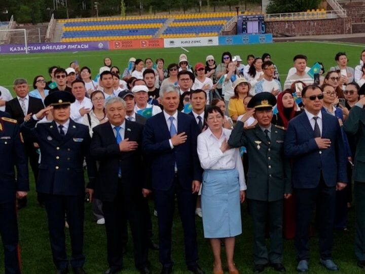 Ұлытау облысында ҚР Мемлекеттік рәміздері күніне орай Мемлекеттік Ту көтеру рәсімі өтті
