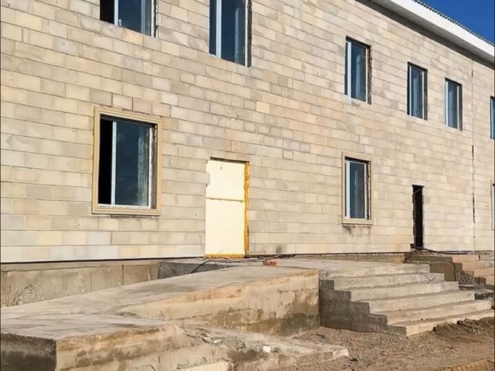 Жаңаарқа ауданында дене шынықтыру-сауықтыру кешенінің құрылысы қарқын түрде жалғасуда