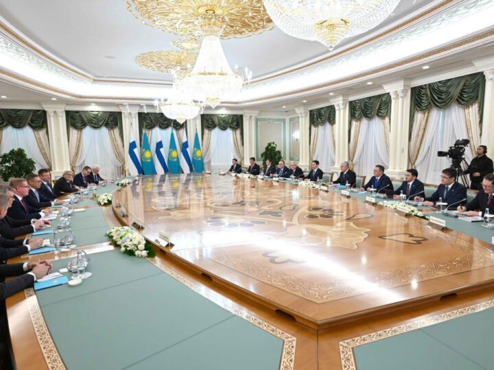 Президенты Казахстана и Финляндии продолжили переговоры с участием делегаций двух стран