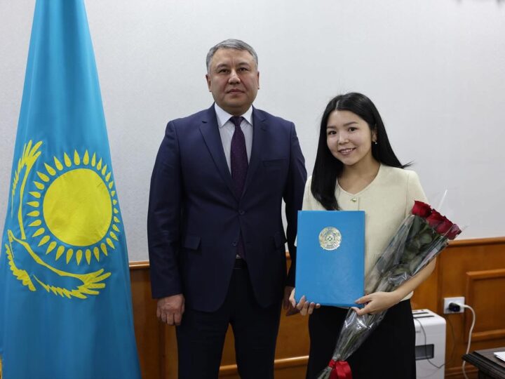 Президенттік жастар кадр резервінің мүшесін облыс әкімі құттықтады