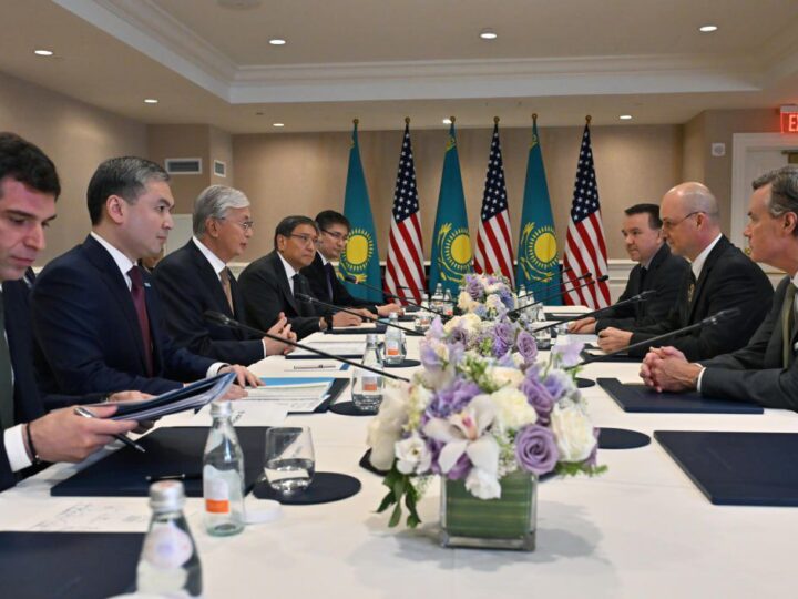 Қасым-Жомарт Тоқаев Чабо Лейкомен кездесті