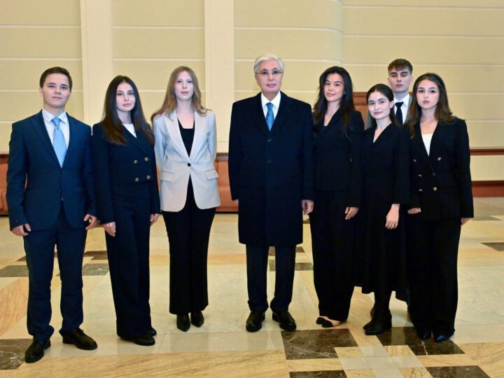 Президент побеседовал со студентами МГИМО