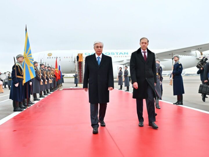 Президент Касым-Жомарт Токаев по приглашению Президента России Владимира Путина прибыл с государственным визитом в Москву