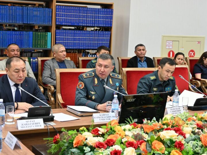 Жастарға патриоттық тәрбие беру мәселесі талқыланды