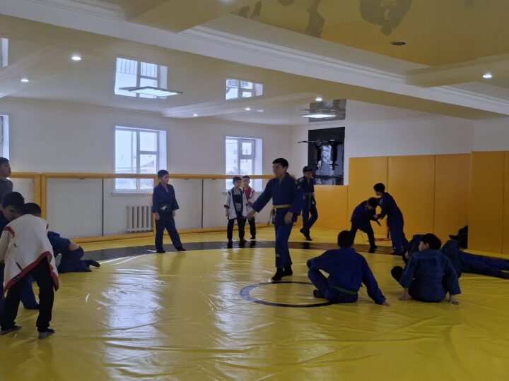 Ералиев ауылдық округінің күрес залы қайта жабдықталды